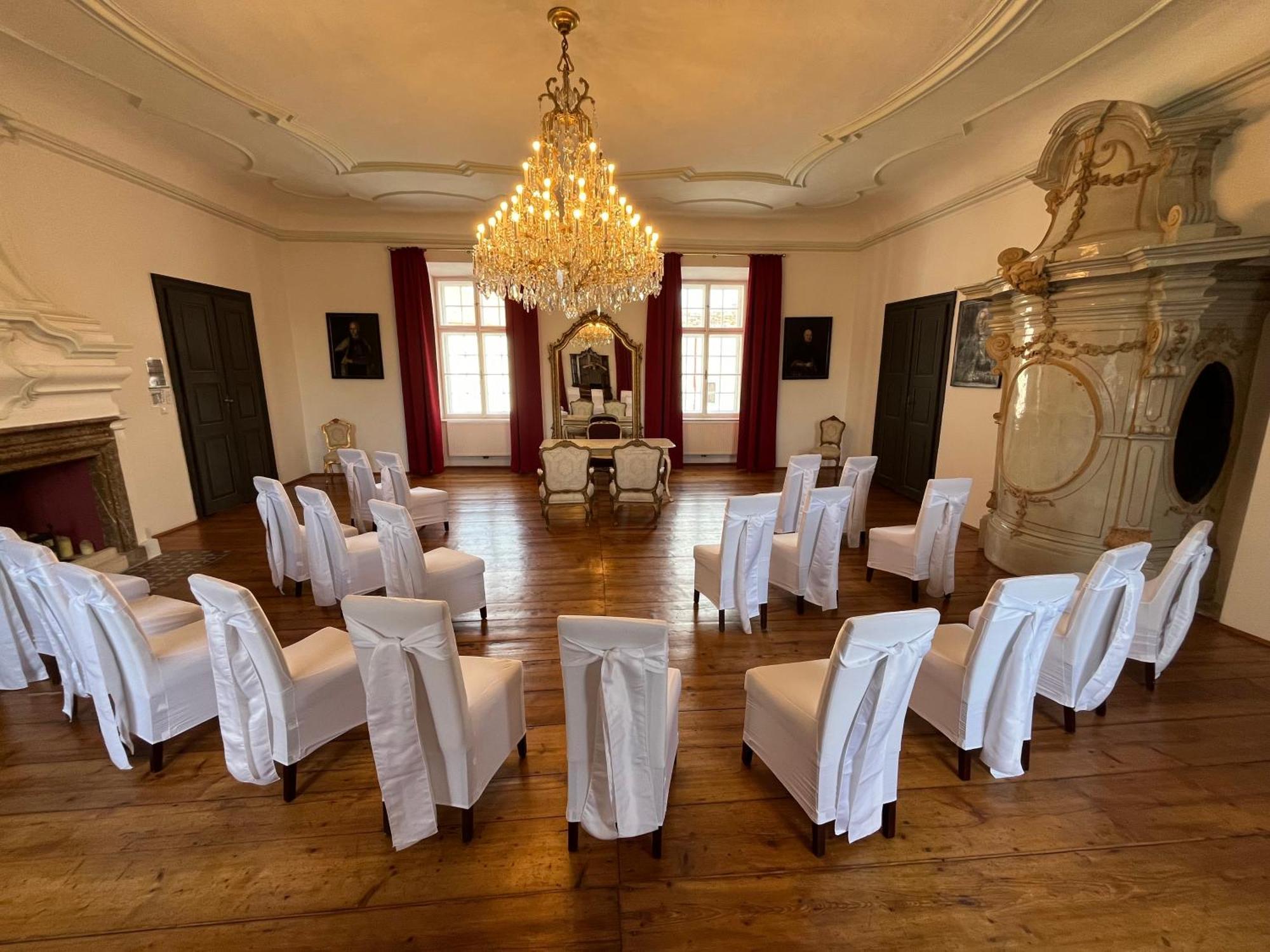 Schlosshotel Mailberg Buitenkant foto