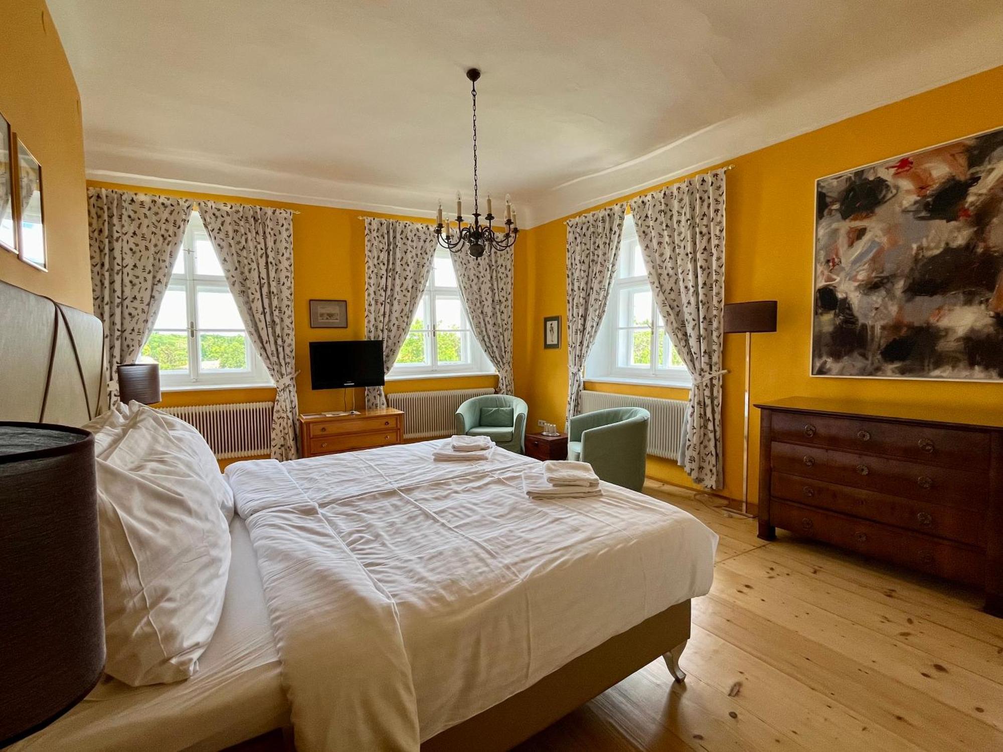 Schlosshotel Mailberg Buitenkant foto