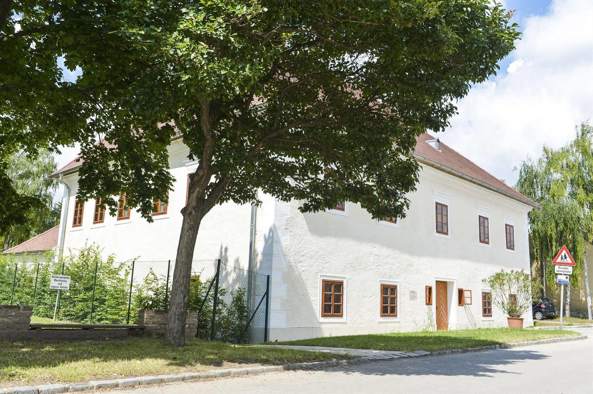 Schlosshotel Mailberg Buitenkant foto